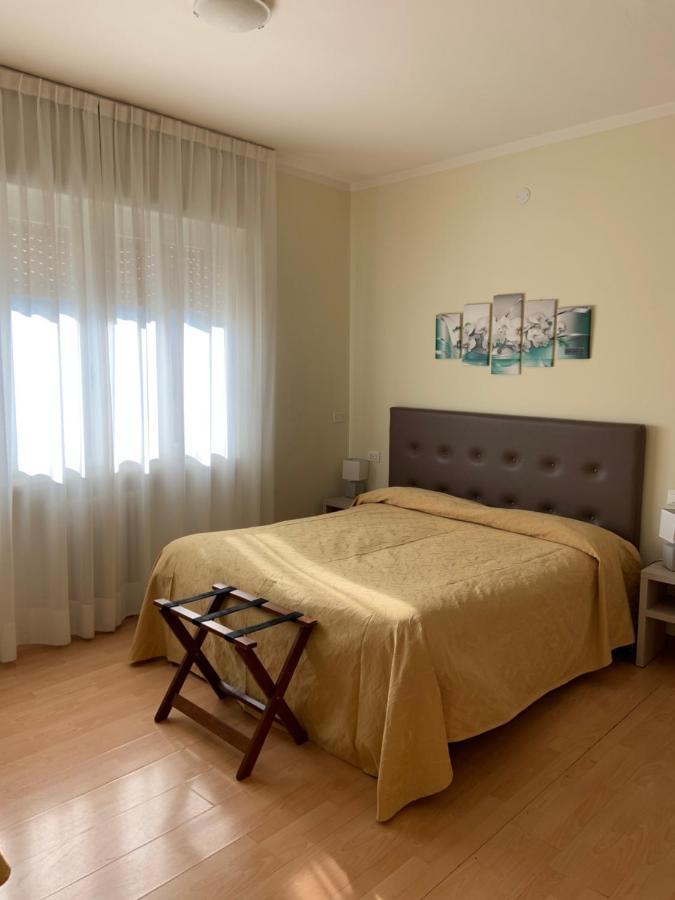 La Lanterna 2*